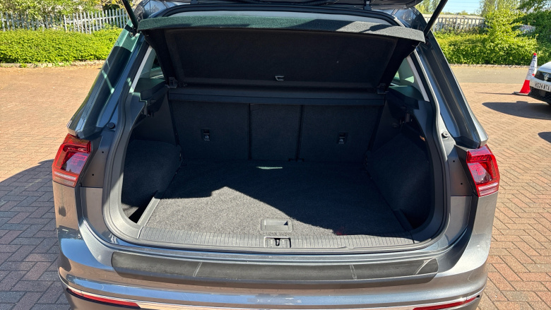 Volkswagen Tiguan 2.0 TDi 150 SEL 5dr DSG Diesel Estate